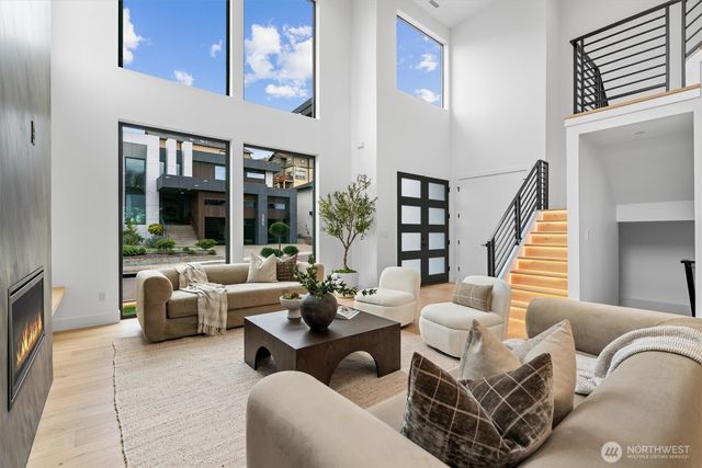 590 W U Street, Camas, WA 98607