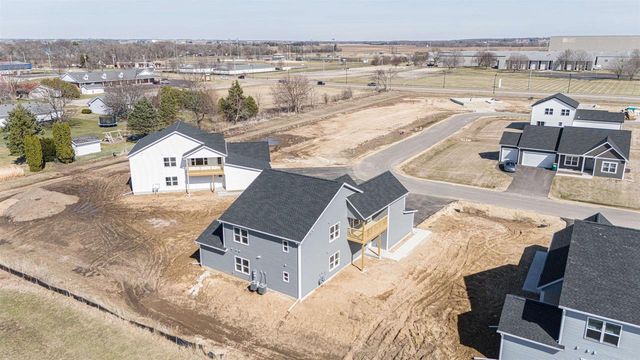 1812-1814 W Kyle Circle, Beloit, WI 53511