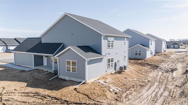 1812-1814 W Kyle Circle, Beloit, WI 53511