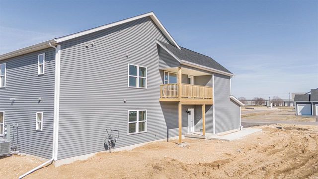 1812-1814 W Kyle Circle, Beloit, WI 53511