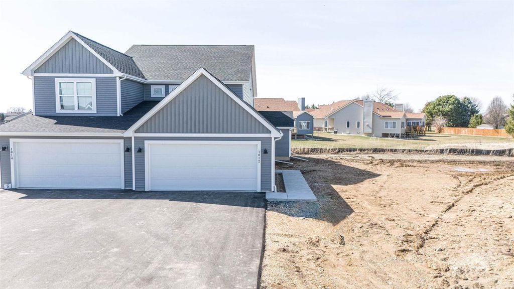 1812-1814 W Kyle Circle, Beloit, WI 53511