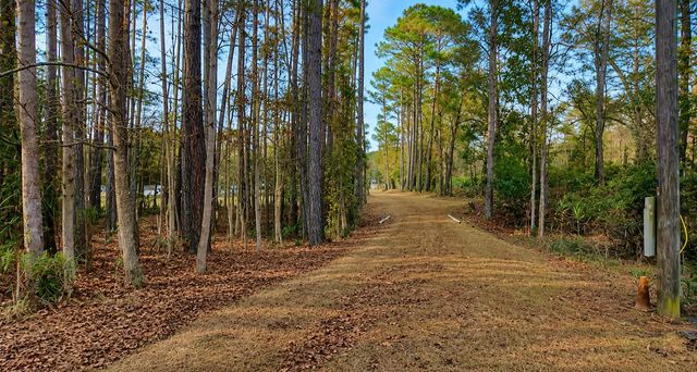 5611 S Highway 165, Ravenel, SC 29470