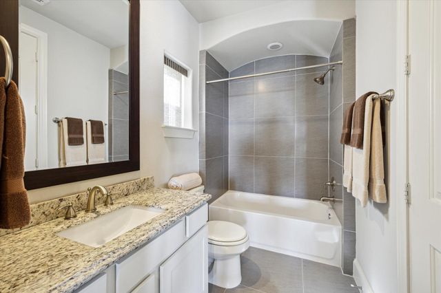 9634 Kings Cross Station, Houston, TX 77045