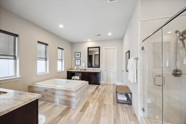 9634 Kings Cross Station, Houston, TX 77045