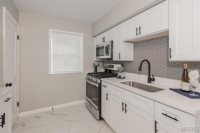 1207 Yukon Drive, St Louis, MO 63137