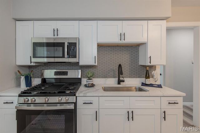 1207 Yukon Drive, St Louis, MO 63137