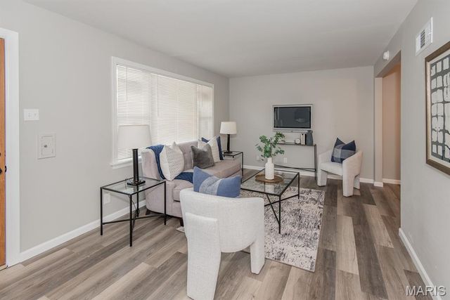 1207 Yukon Drive, St Louis, MO 63137