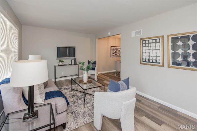 1207 Yukon Drive, St Louis, MO 63137