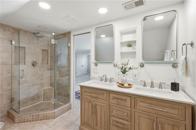 5313 Aberdeen Road, Fairway, KS 66205