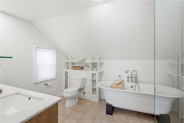 5313 Aberdeen Road, Fairway, KS 66205