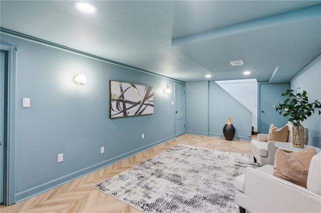 5313 Aberdeen Road, Fairway, KS 66205