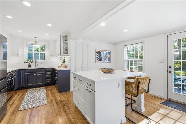 5313 Aberdeen Road, Fairway, KS 66205
