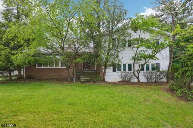 26 Devon Dr, Piscataway Twp., NJ 08854
