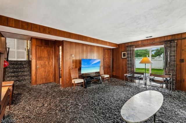 26 Devon Dr, Piscataway Twp., NJ 08854