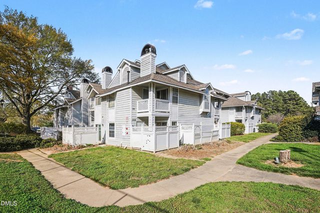 3806 Grey Harbor Drive 204, Raleigh, NC 27616