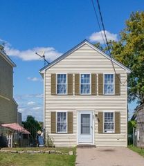 281 Mattakeesett St, Pembroke, MA 02359