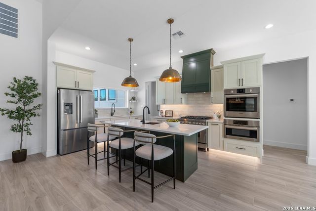 877 Annabelle Ave, Bulverde, TX 78163