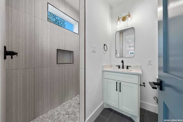 877 Annabelle Ave, Bulverde, TX 78163