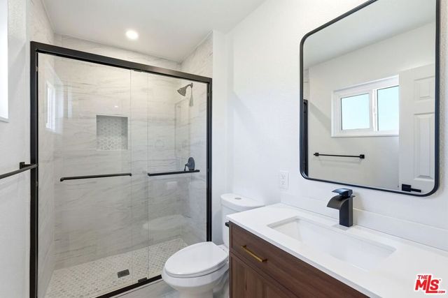 139 Devia Drive, Newbury Park, CA 91320