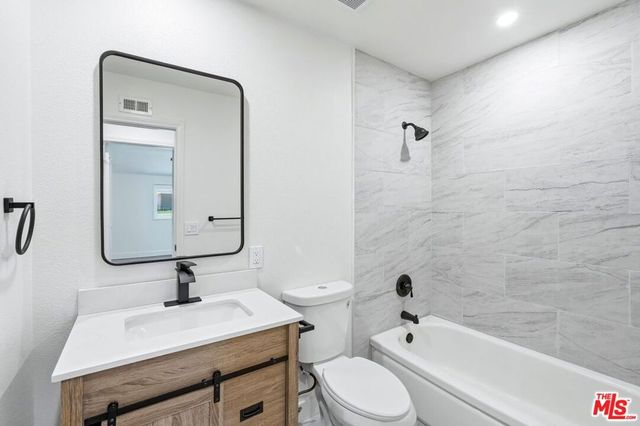 139 Devia Drive, Newbury Park, CA 91320