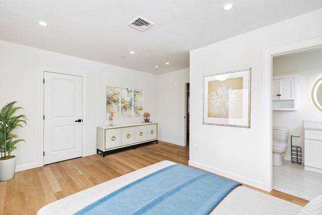 106 Broadway 3, Salem, MA 01970