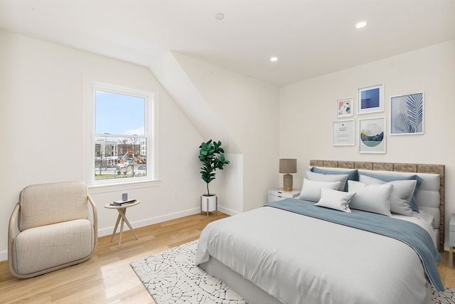 106 Broadway 3, Salem, MA 01970