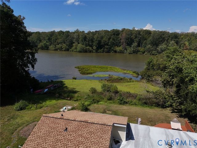 7710 Lake Shore Dr, North Chesterfield, VA 23235
