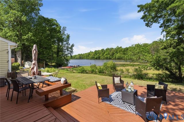 7710 Lake Shore Dr, North Chesterfield, VA 23235