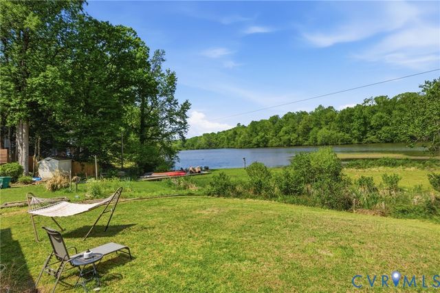 7710 Lake Shore Dr, North Chesterfield, VA 23235
