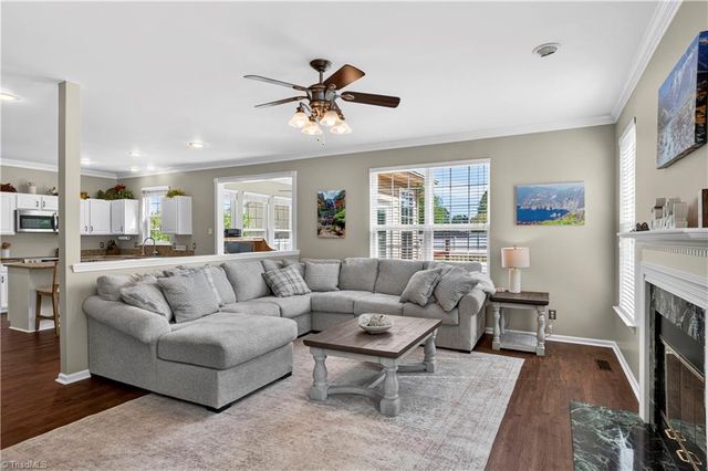 2413 Timber Oaks Lane, Kernersville, NC 27284