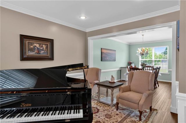 2413 Timber Oaks Lane, Kernersville, NC 27284