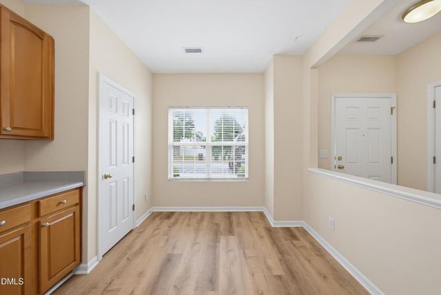 106 Anterbury Drive, Apex, NC 27502