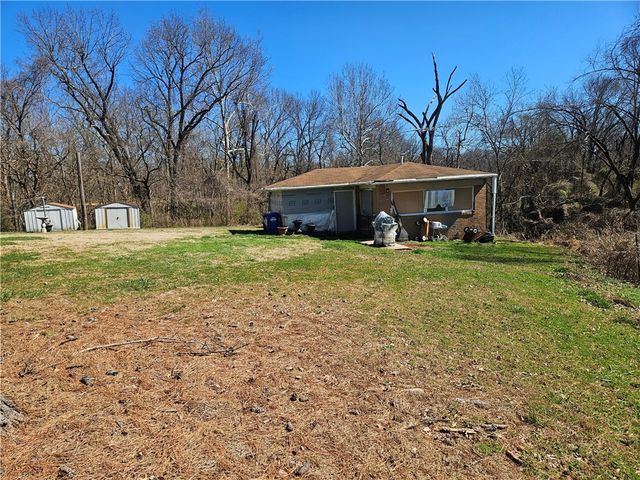 1307 Honeysuckle Street, Lowell, AR 72745