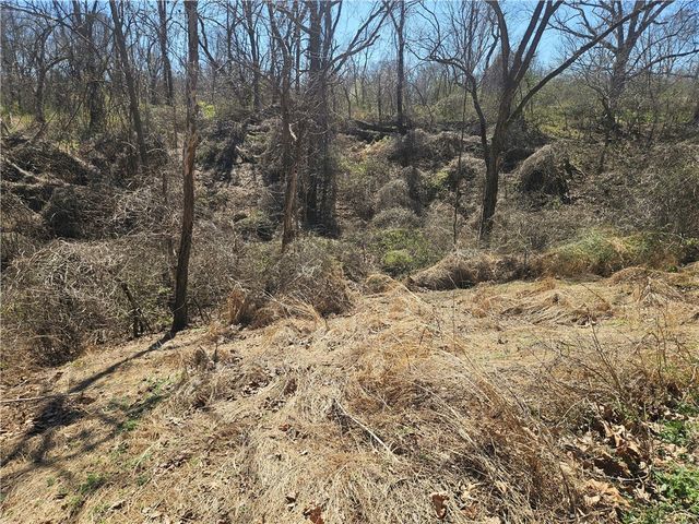 1307 Honeysuckle Street, Lowell, AR 72745