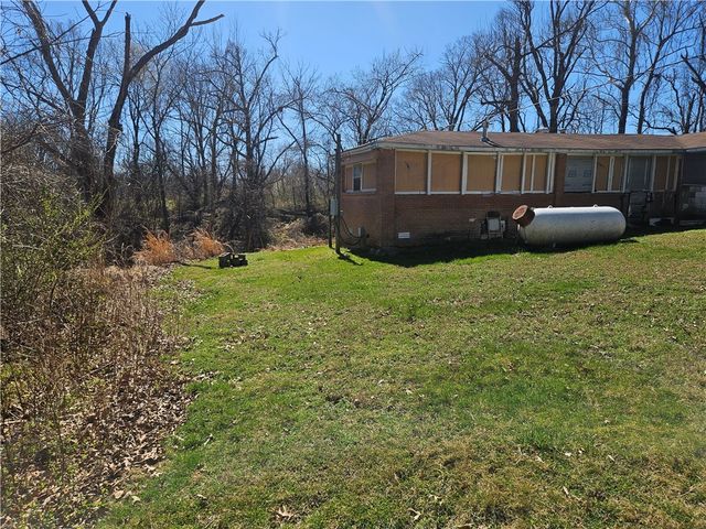 1307 Honeysuckle Street, Lowell, AR 72745