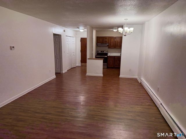 157 Bull Hill Lane S 5, West Haven, CT 06516