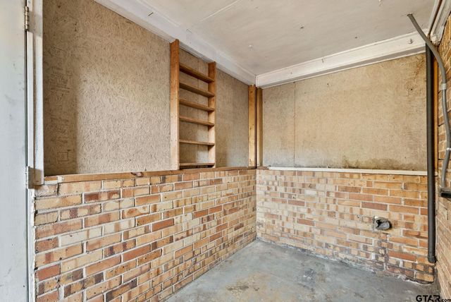 736 Crestway Drive, Tyler, TX 75701