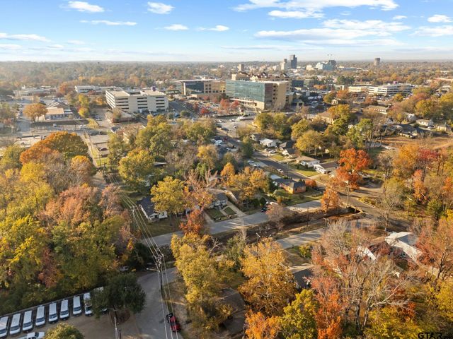 736 Crestway Drive, Tyler, TX 75701