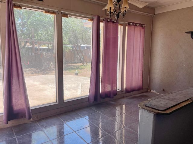 1724 Coe Road SW, Albuquerque, NM 87105