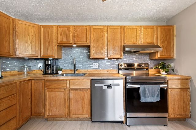 144 Stratmore Street, Park Layne, OH 45344