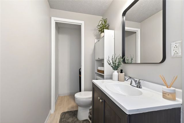 144 Stratmore Street, Park Layne, OH 45344