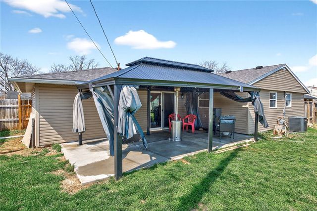 144 Stratmore Street, Park Layne, OH 45344