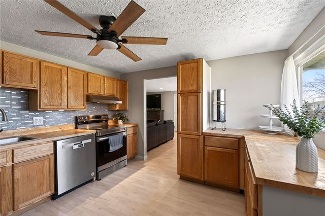 144 Stratmore Street, Park Layne, OH 45344