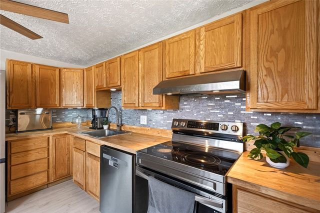 144 Stratmore Street, Park Layne, OH 45344