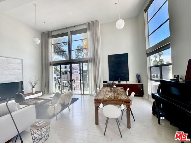 13326 Beach Avenue 203, Marina Del Rey, CA 90292