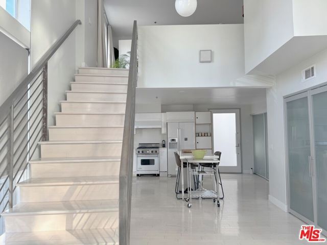 13326 Beach Avenue 203, Marina Del Rey, CA 90292