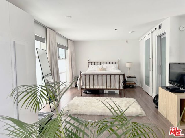13326 Beach Avenue 203, Marina Del Rey, CA 90292