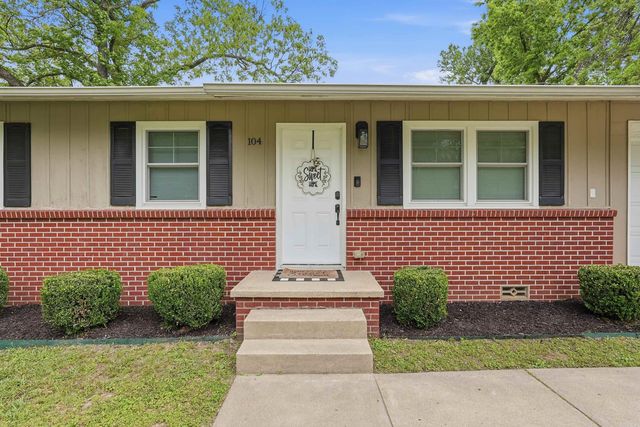 104 Stevenson St, Jacksonville, AR 72076