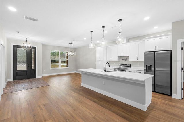 39330 GREENBRIER STREET, Eustis, FL 32736