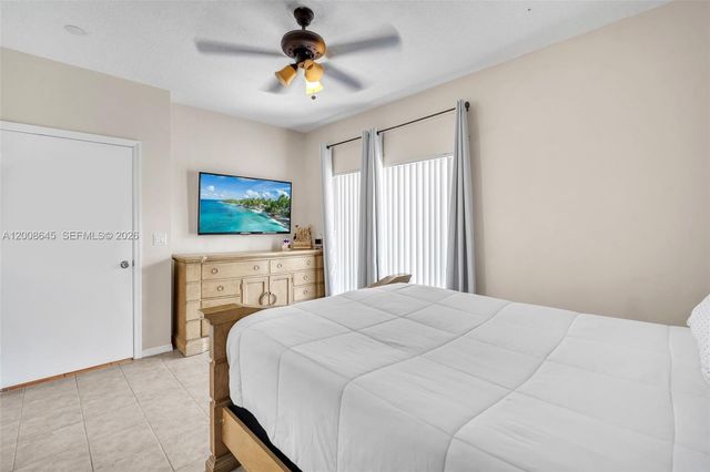 4266 SW 10th Place, Deerfield Beach, FL 33442